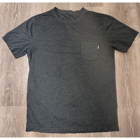 Vuori|SS Tradewinds Performance Pocket Tee|Perforated|Grey|SZ M? - Picture 2 of 8